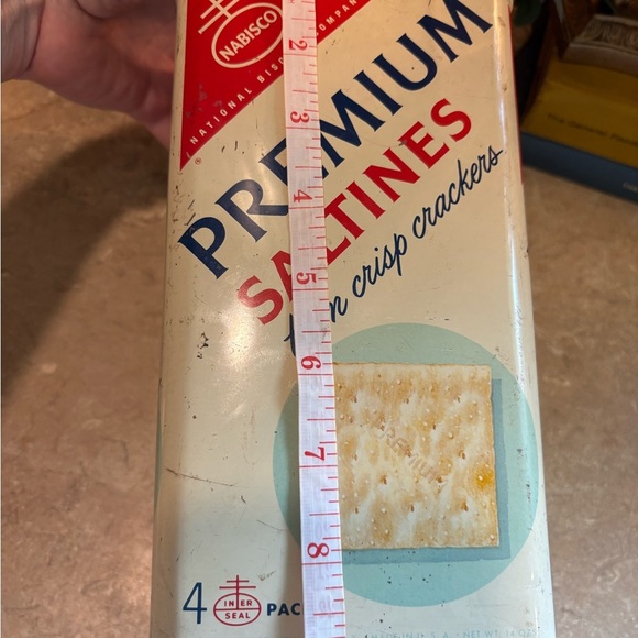 Vintage 1960's Nabisco Saltine Tin English & Spanish - Picture 10 of 10